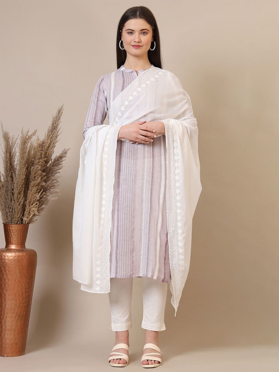 AURELIA Floral Embroidered Pure Cotton Dupatta With Chikankari-image-41