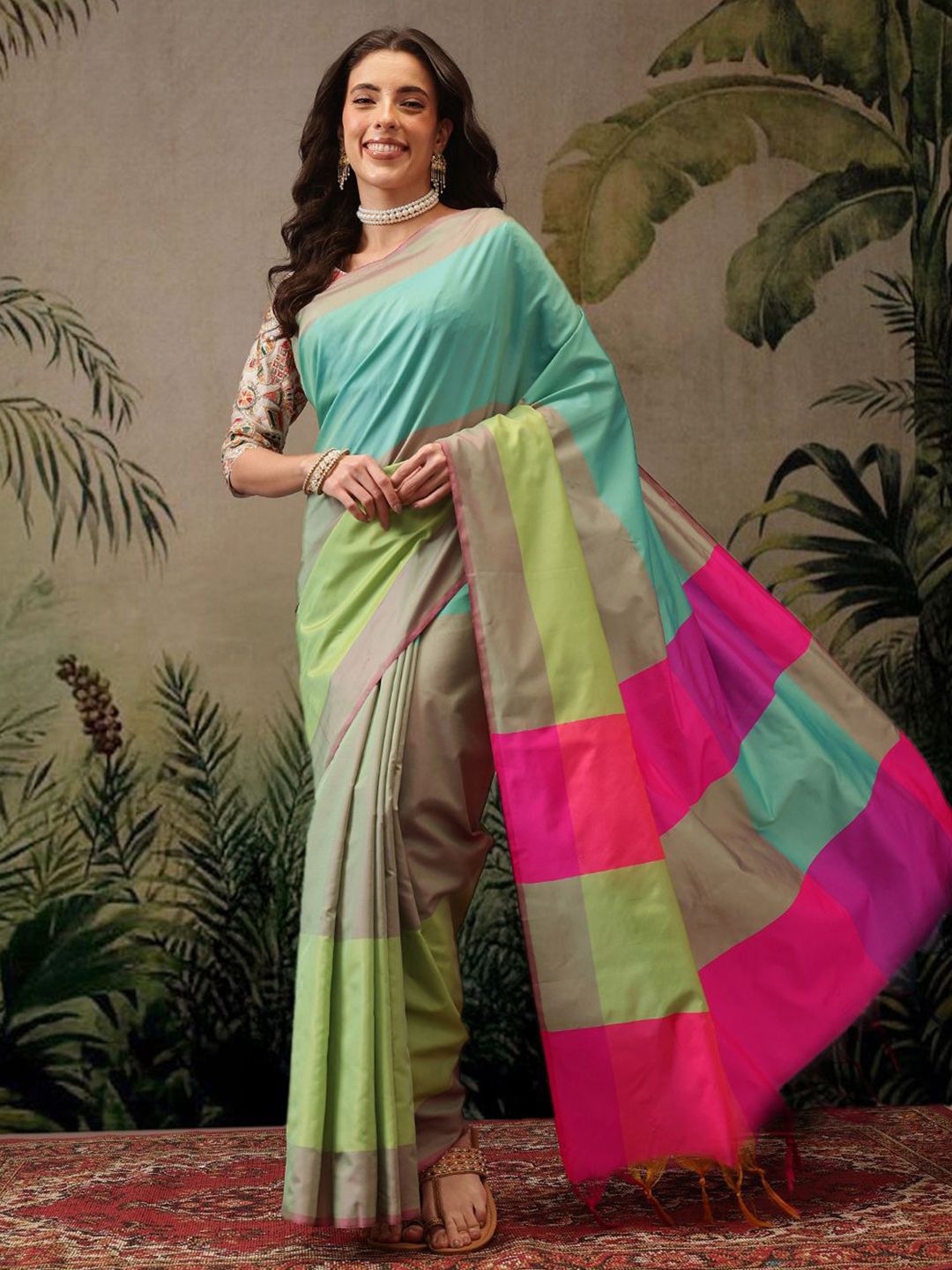 DIVASTRI Colourblocked Zari Uppada Saree-picture-12
