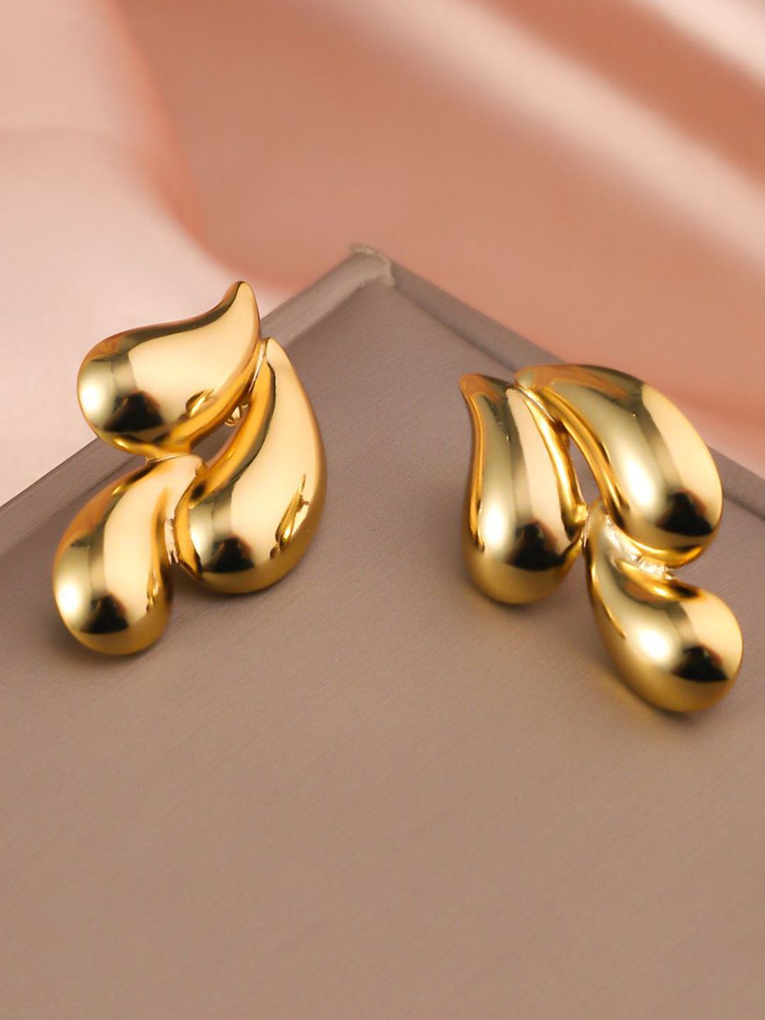 DIVASTRI Gold Plated Teardrop Shaped Studs-picture-41
