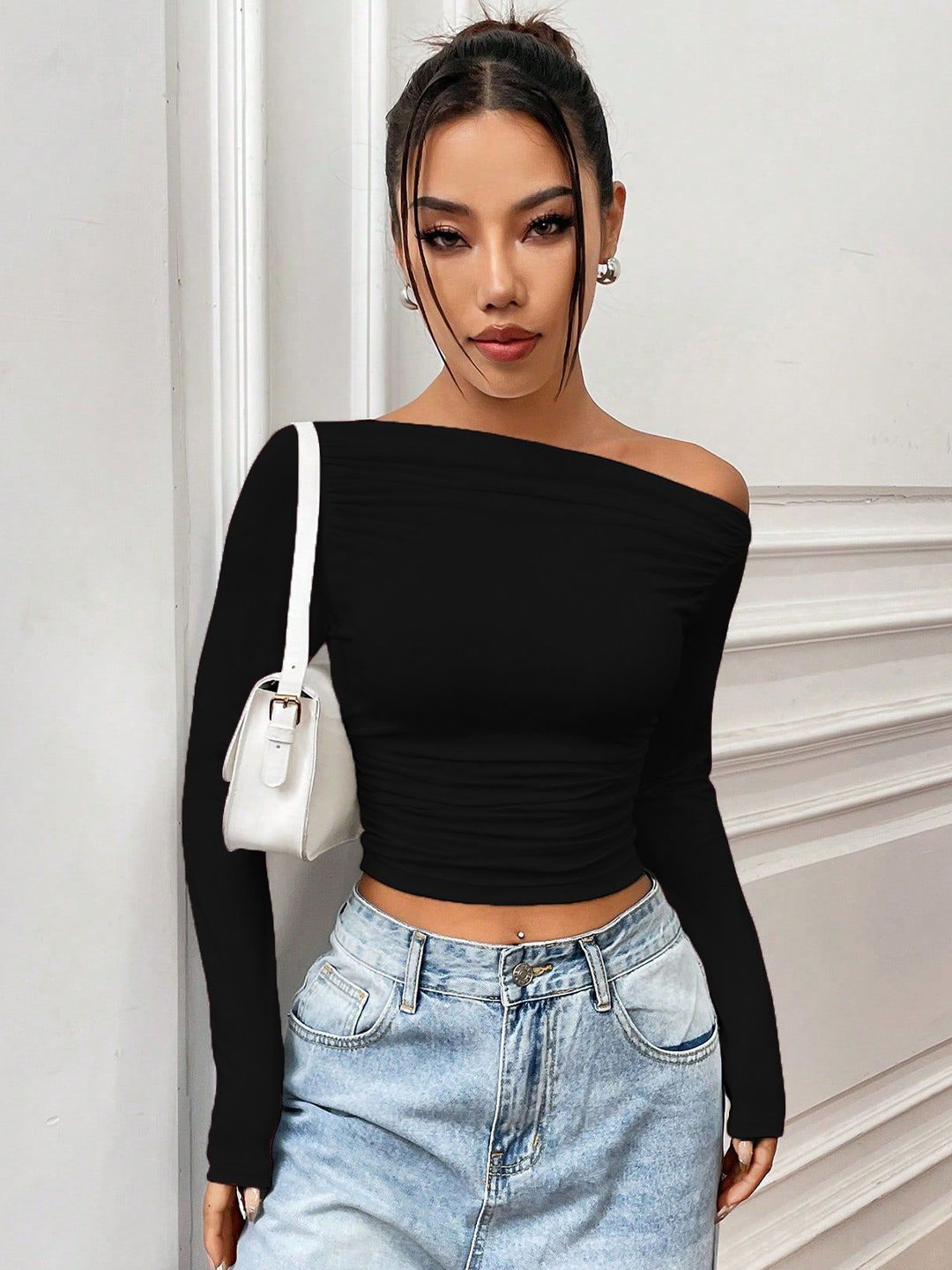 Istyle Can One Shoulder Crepe Crop Top-picture-19