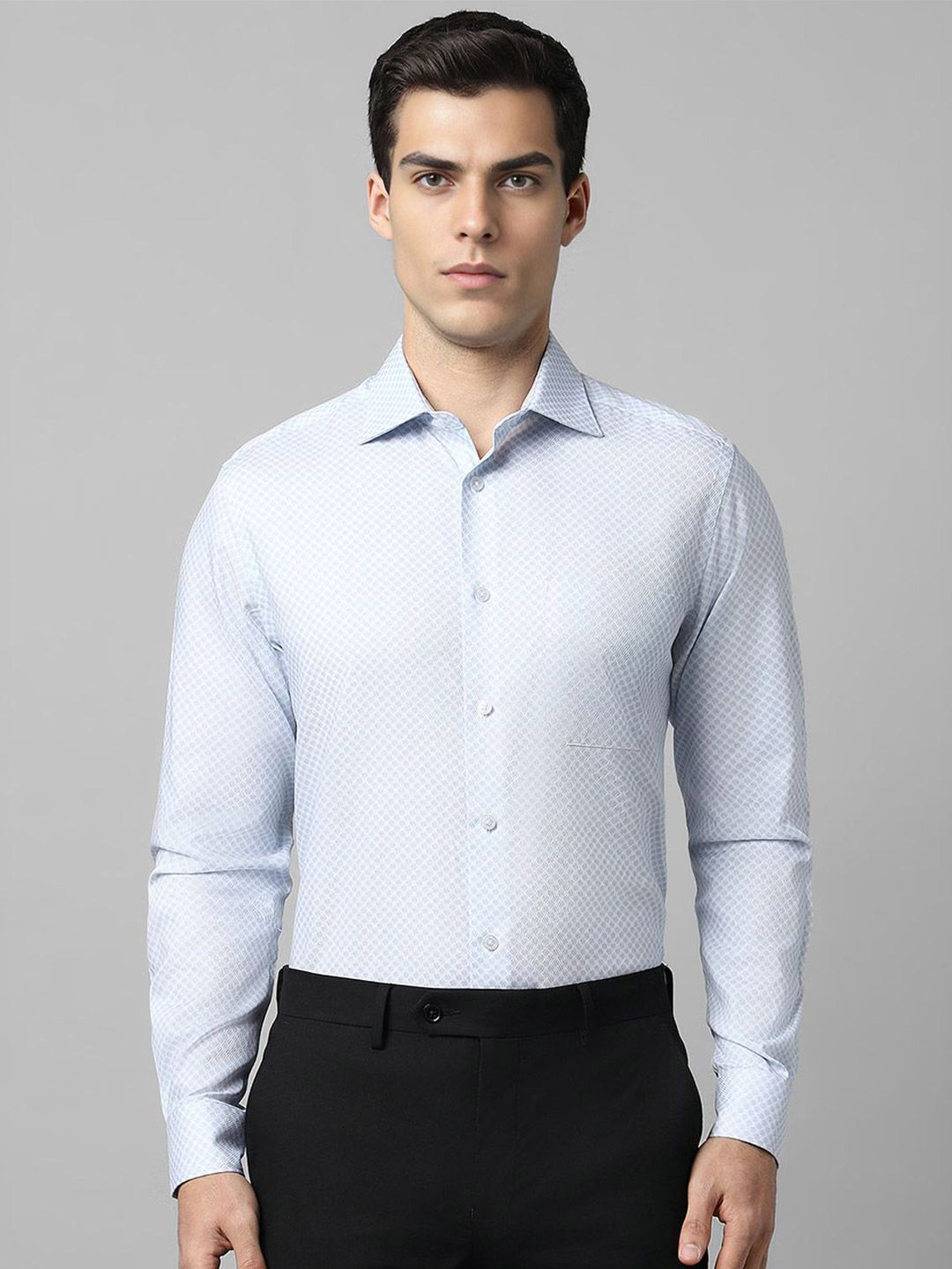 Louis Philippe Men Slim Fit Spread Collar Geometric Printed Cotton Formal Shirt-picture-20