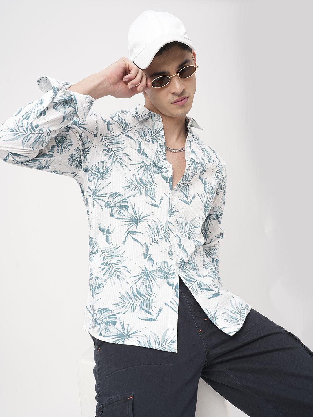 VASTRADO Men Classic Slim Fit Floral Opaque Printed Casual Shirt-picture-11