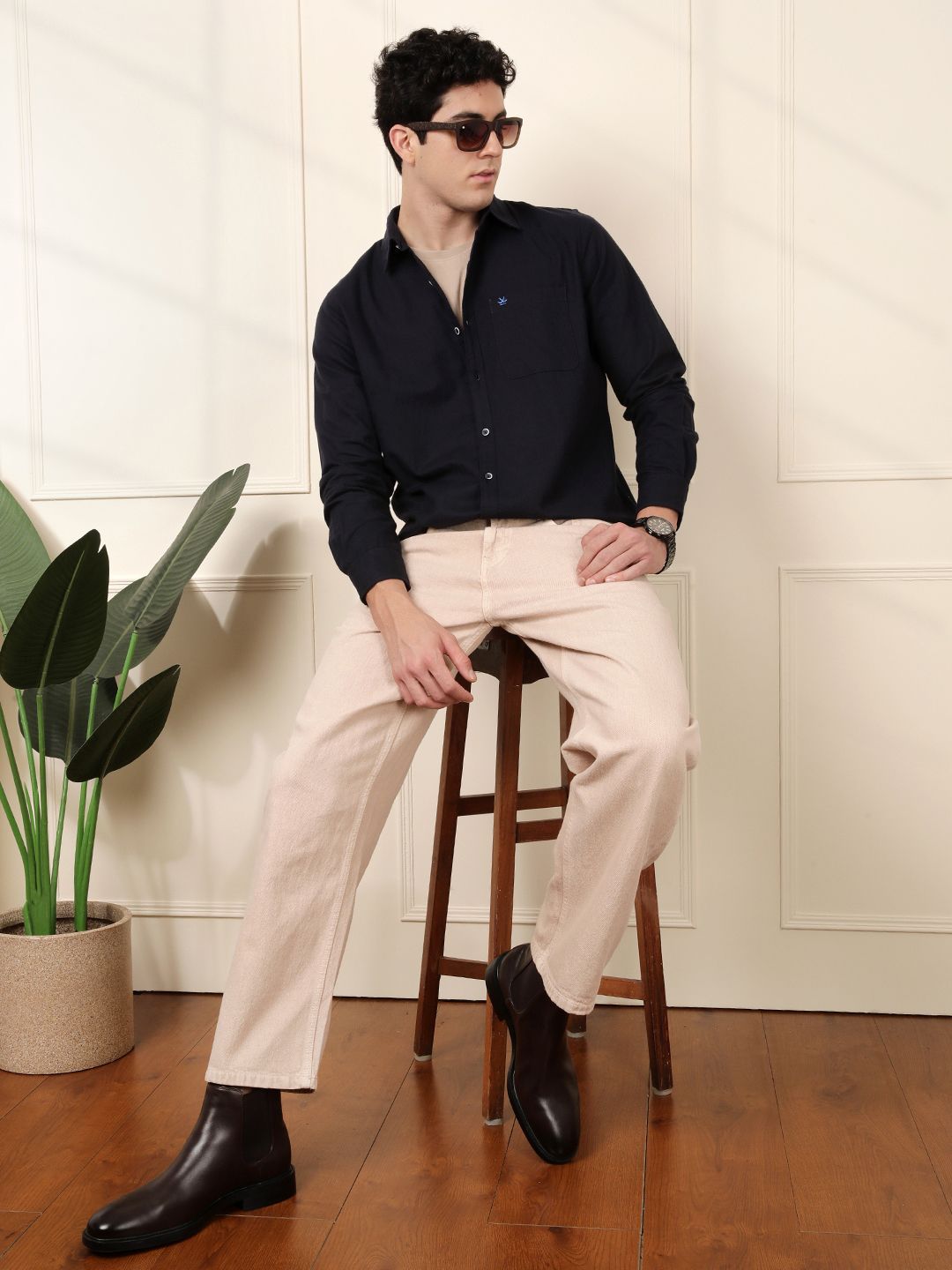 Men's Brown Standard Spread Collar Solid Cotton Casual Shirt