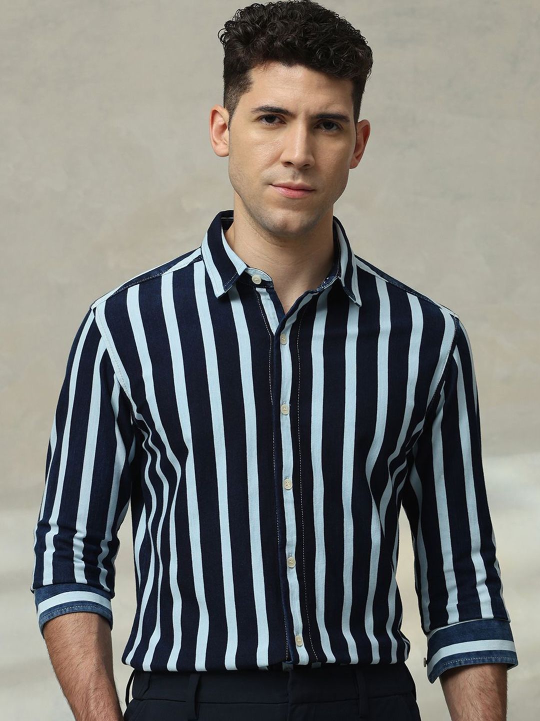 Mufti Men Slim Fit Spread Collar Vertical Striped Cotton Formal Shirt-picture-35