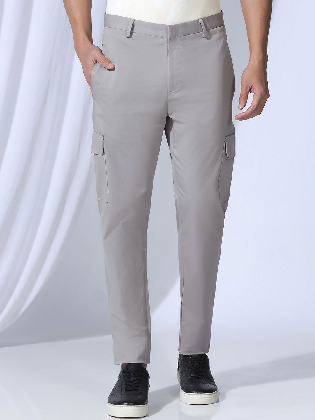 Blackberrys Men Relaxed Fit Mid-Rise Cargos Trousers-image-38