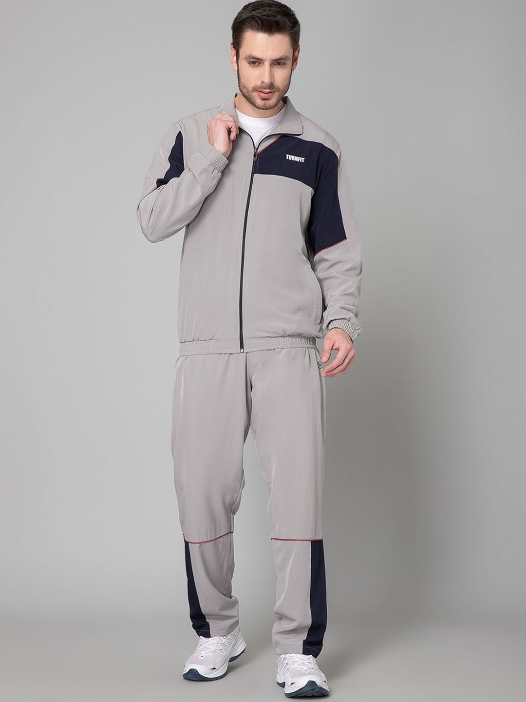 TURNFIT Men Color-Blocked Tracksuits-picture-47