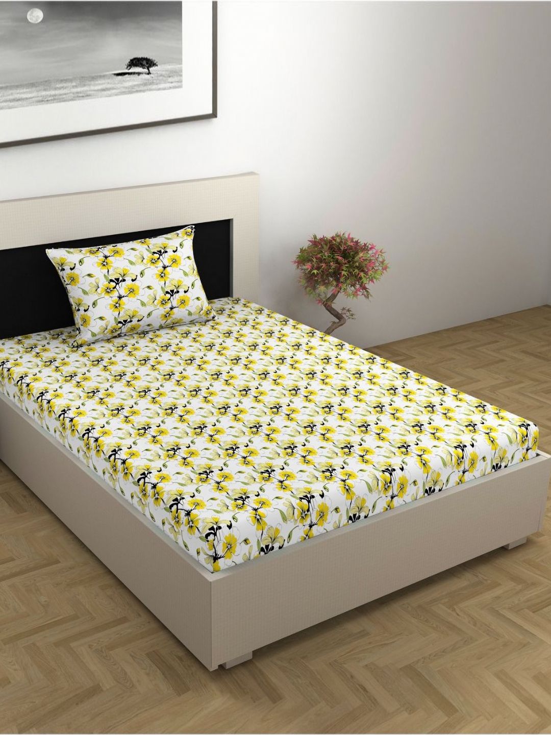 Divine Casa Florate Yellow Printed Pure Cotton 144 TC King Bedsheet Set 2.70 m x 2.70 m-picture-35