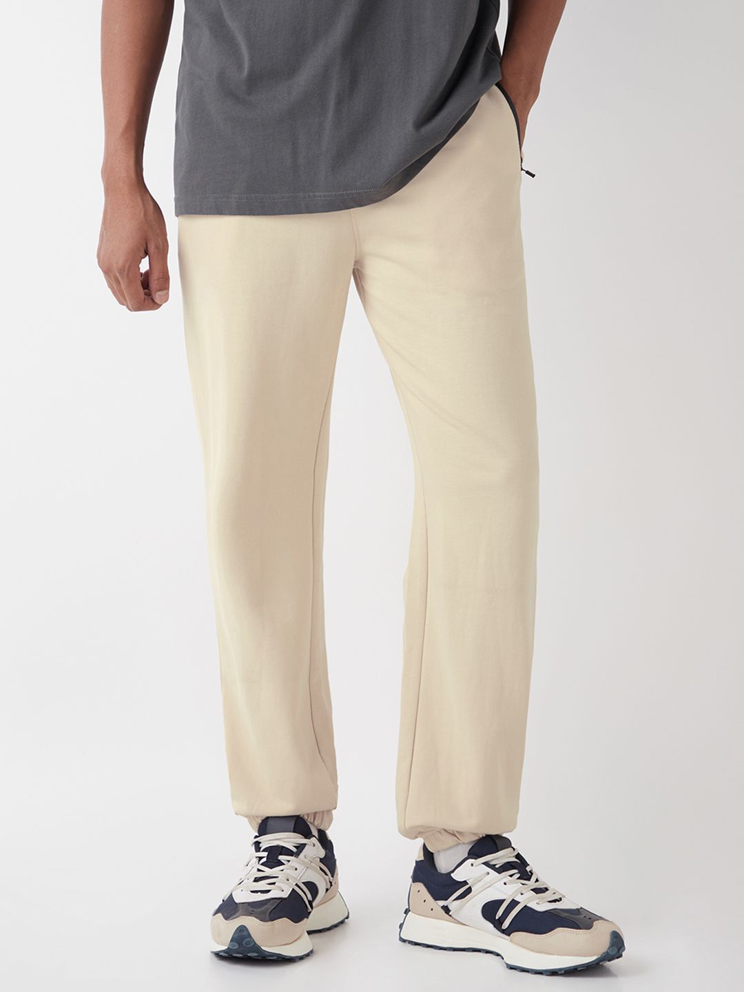 Bewakoof Men's Brown Oversized Joggers-picture-29