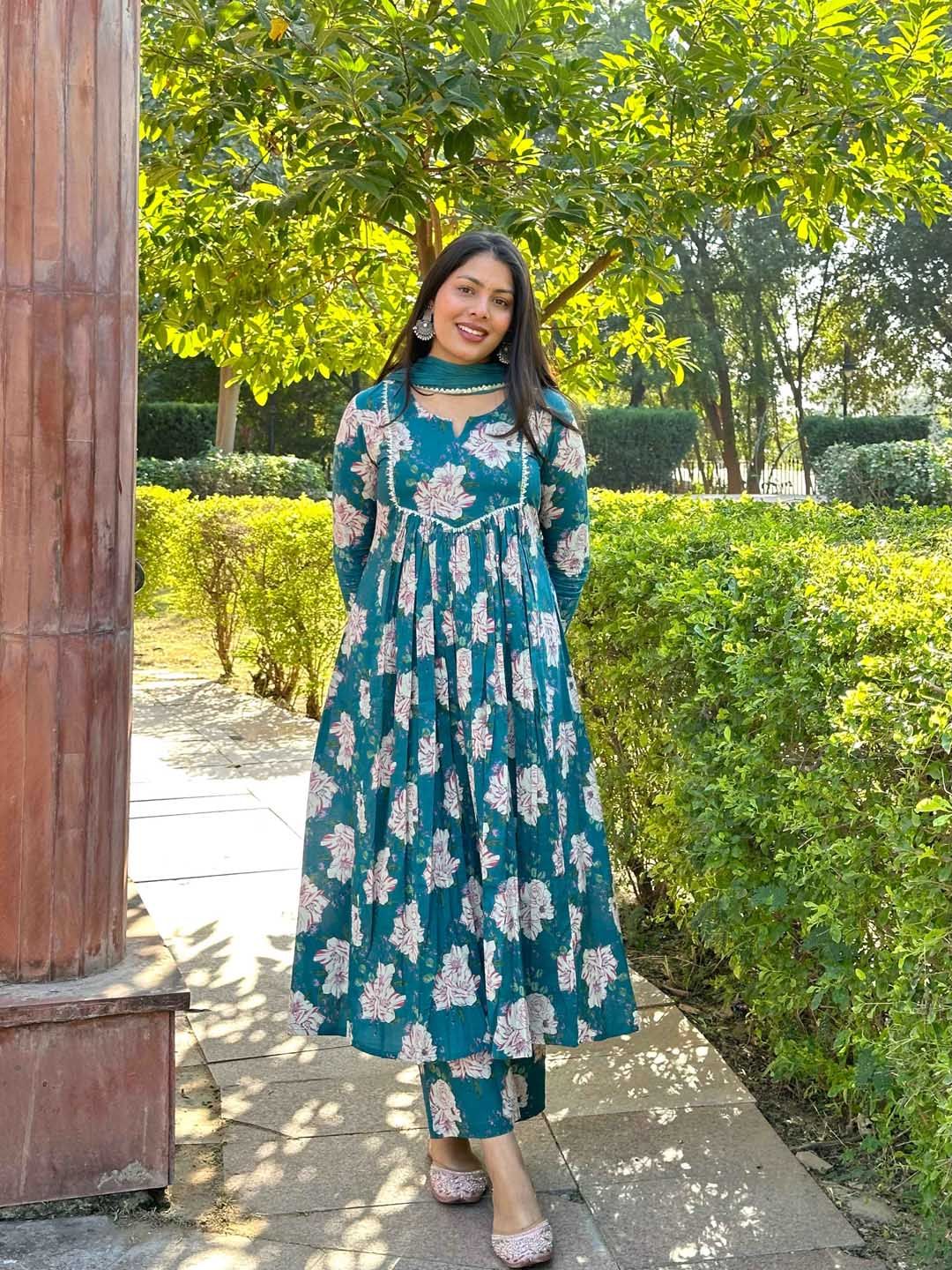Women Blue Pure Cotton Floral Printed Regular Kurta With Trousers & Dupatta
