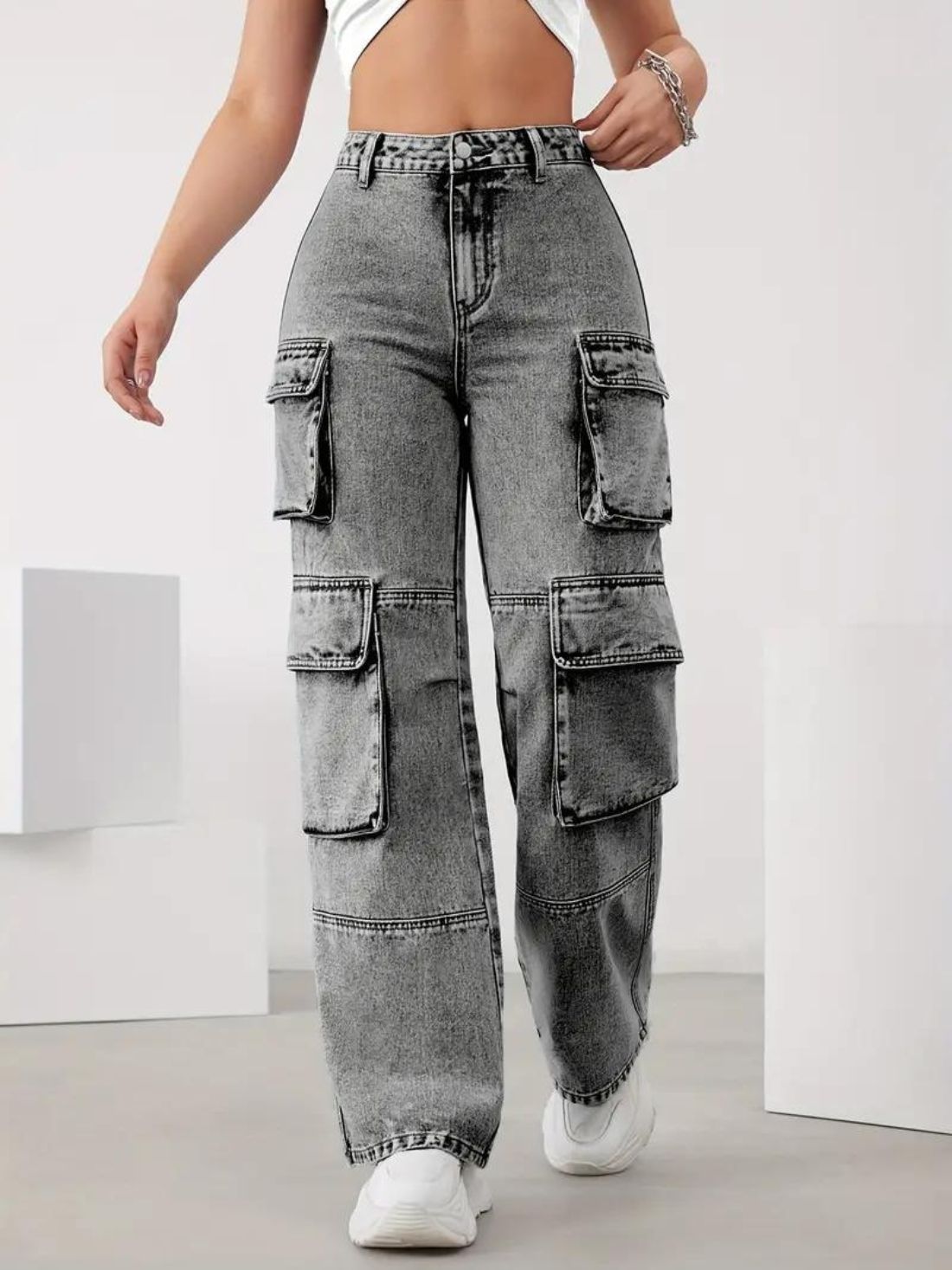 Glossia Women Comfort Wide Leg High-Rise Light Fade Stretchable Cargo Jeans
