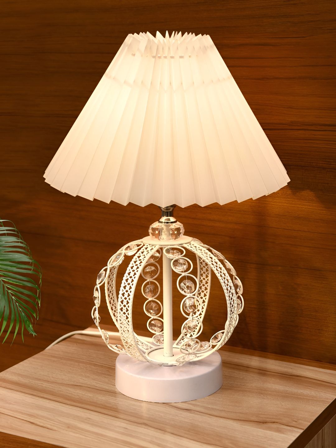 Homesake Off White Metal Industrial Frusturical Shaped Table Lamp-picture-36
