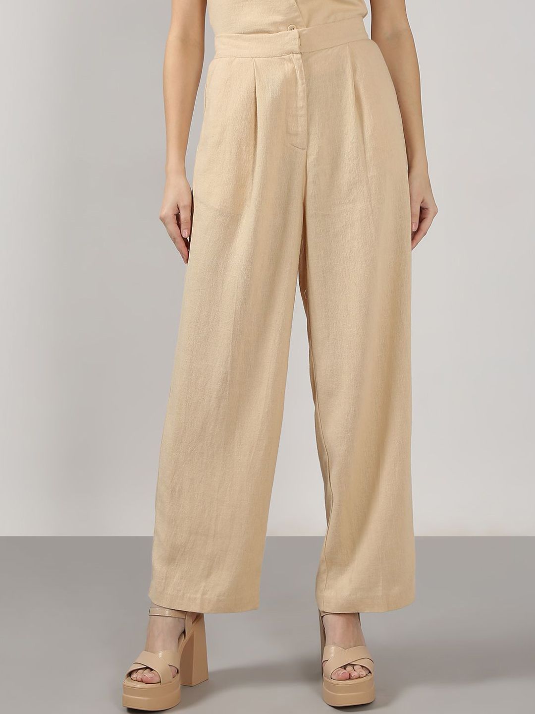Vero Moda Women Straight Fit High-Rise Pleated Trousers-picture-54