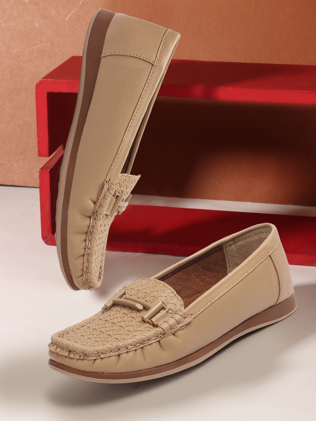 Carlton London Women Textured Loafers-picture-24