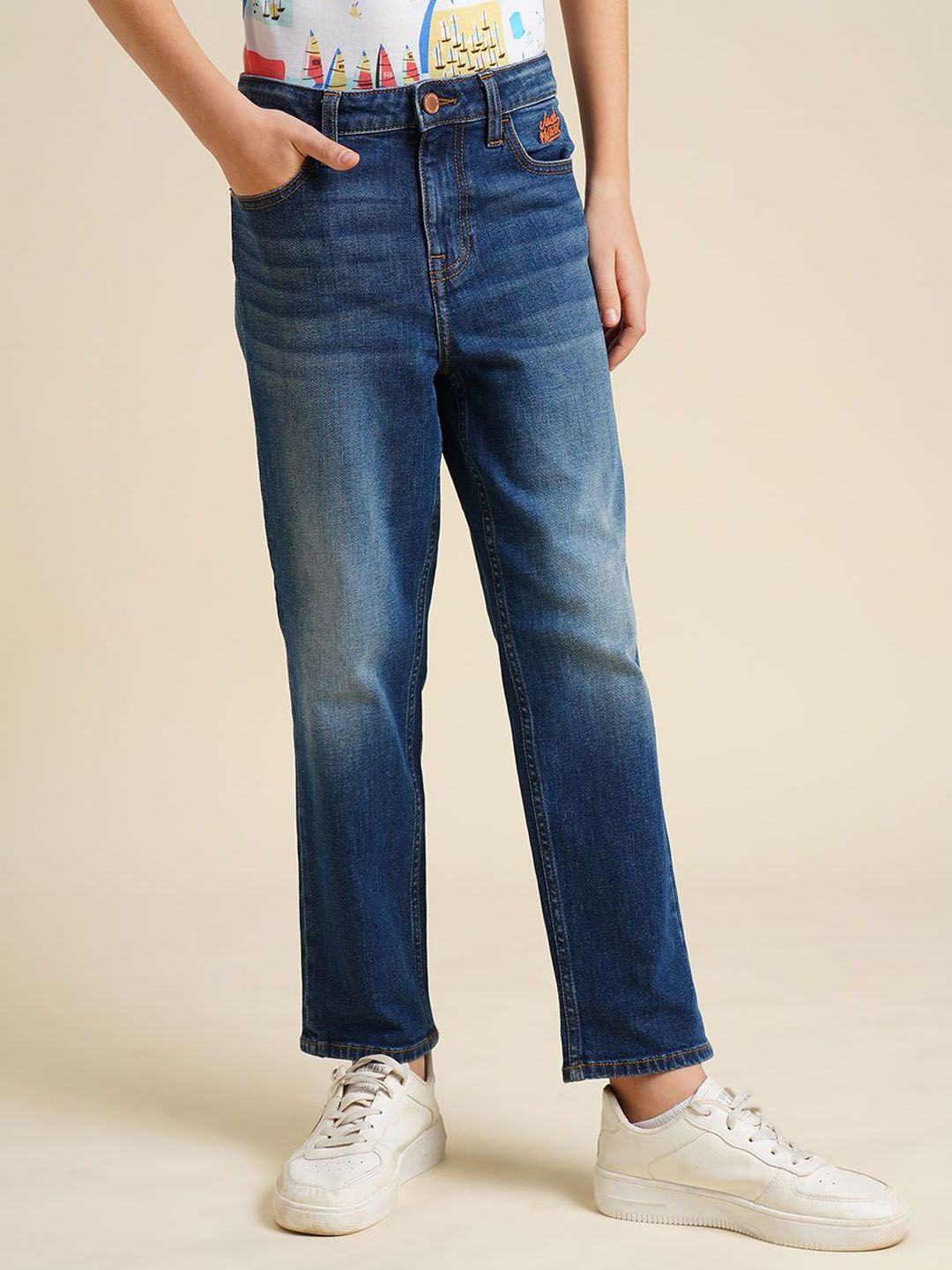 Jack & Jones Junior Boys Regular Fit Mid-Rise Light Fade Stretchable Jeans-picture-16