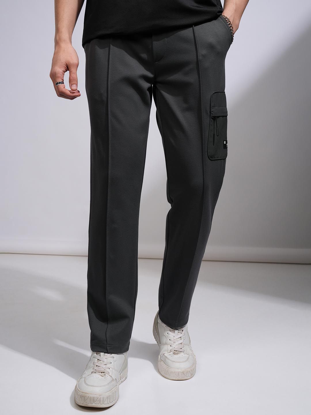 HIGHLANDER Men Relaxed Fit Pleated Cargos Trouser-picture-13