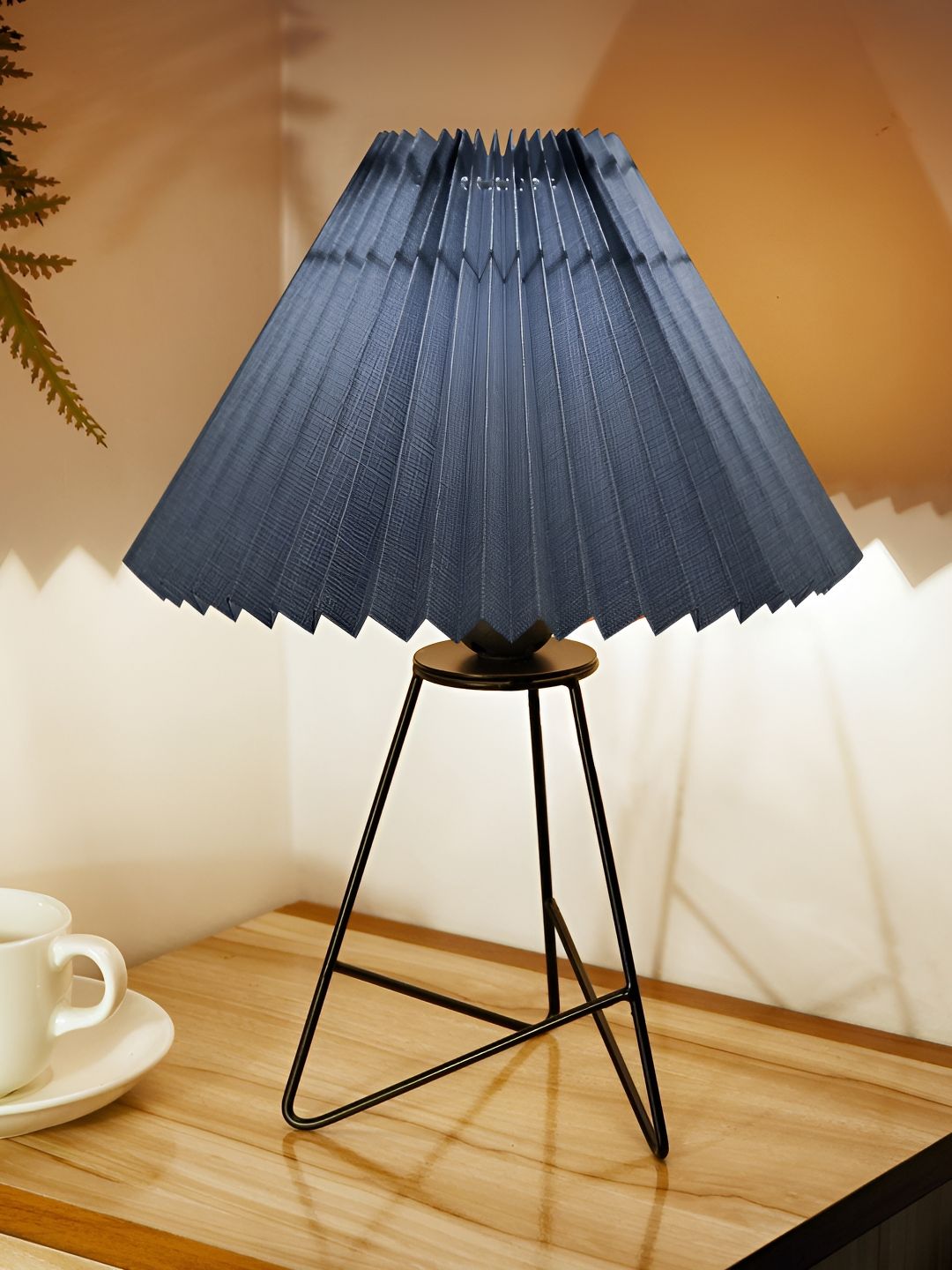 Homesake Grey Metal Industrial Frusturical Shaped Table Lamp-picture-33
