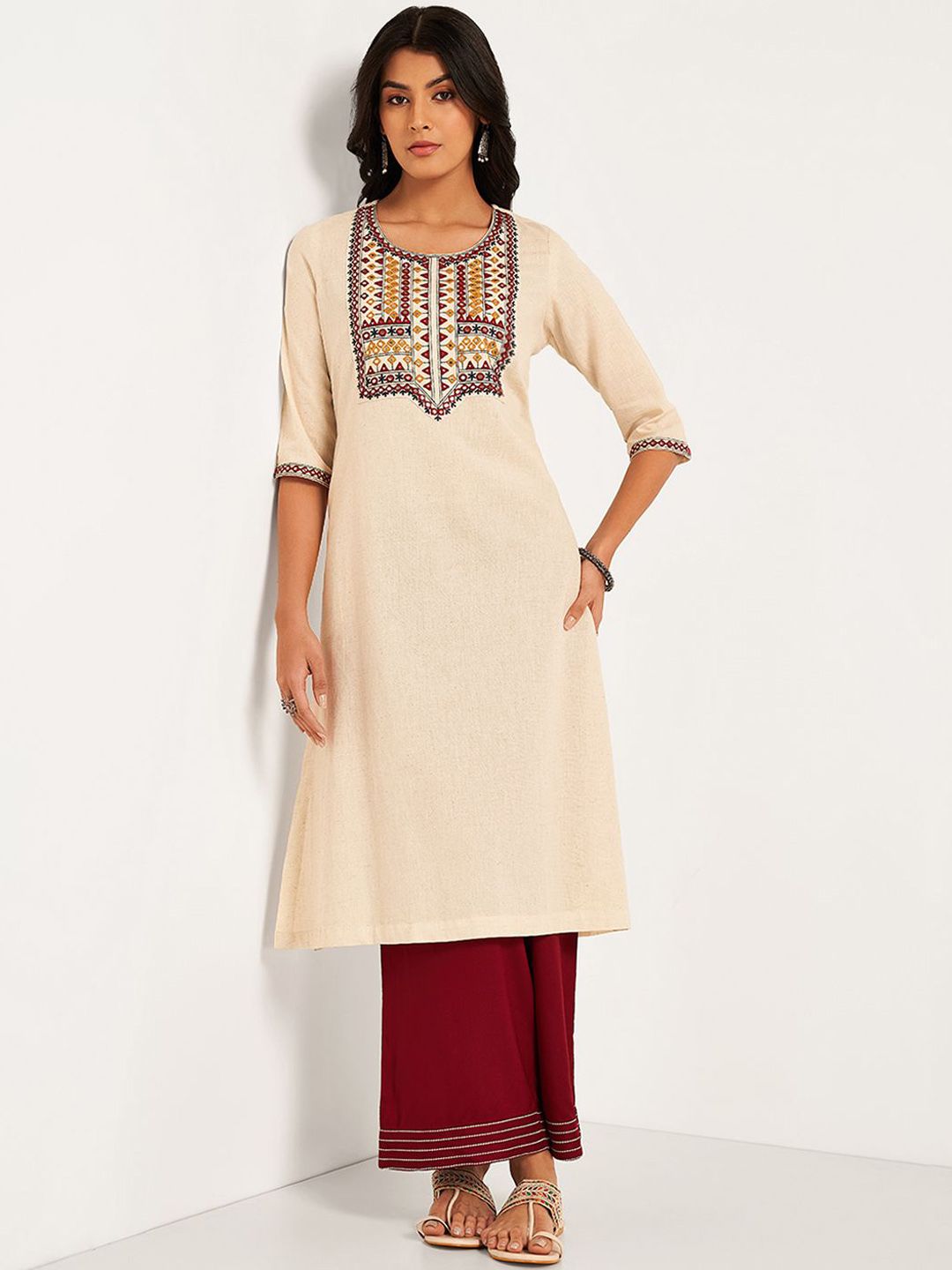 RANGMANCH BY PANTALOONS Geometric Embroidered Yoke Design Mirror Work Cotton Kurta-picture-19