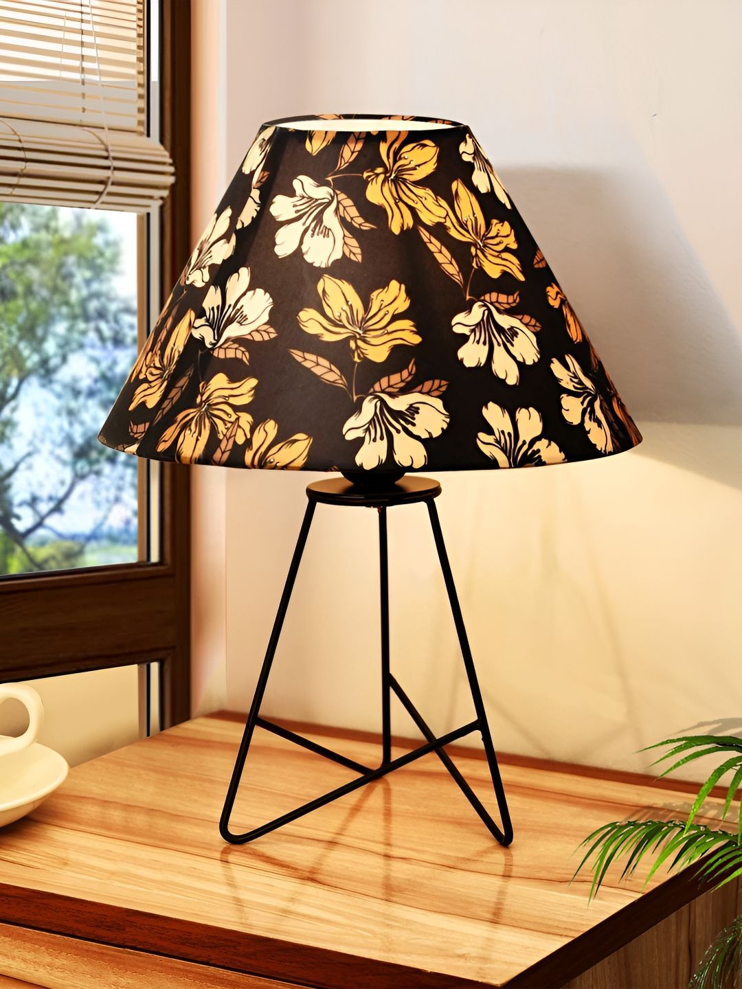 Homesake White Metal Industrial Frusturical Shaped Table Lamp-image-46