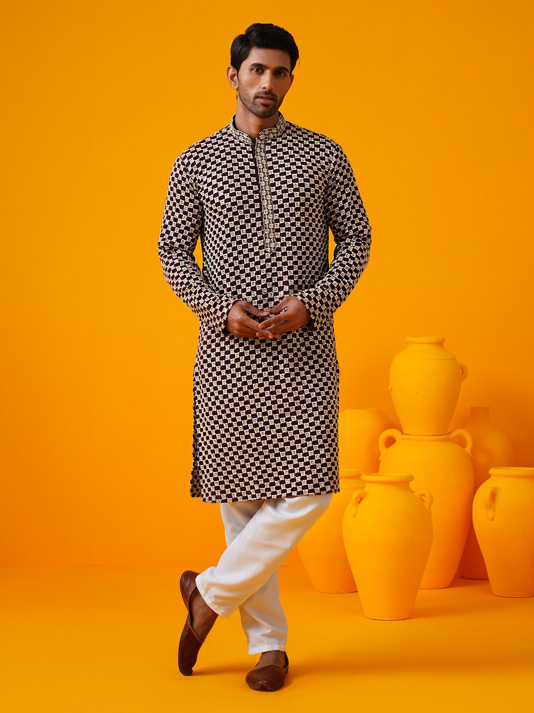 SOJANYA Men Embroidered Regular Thread Work Kurta with Pyjamas-picture-23