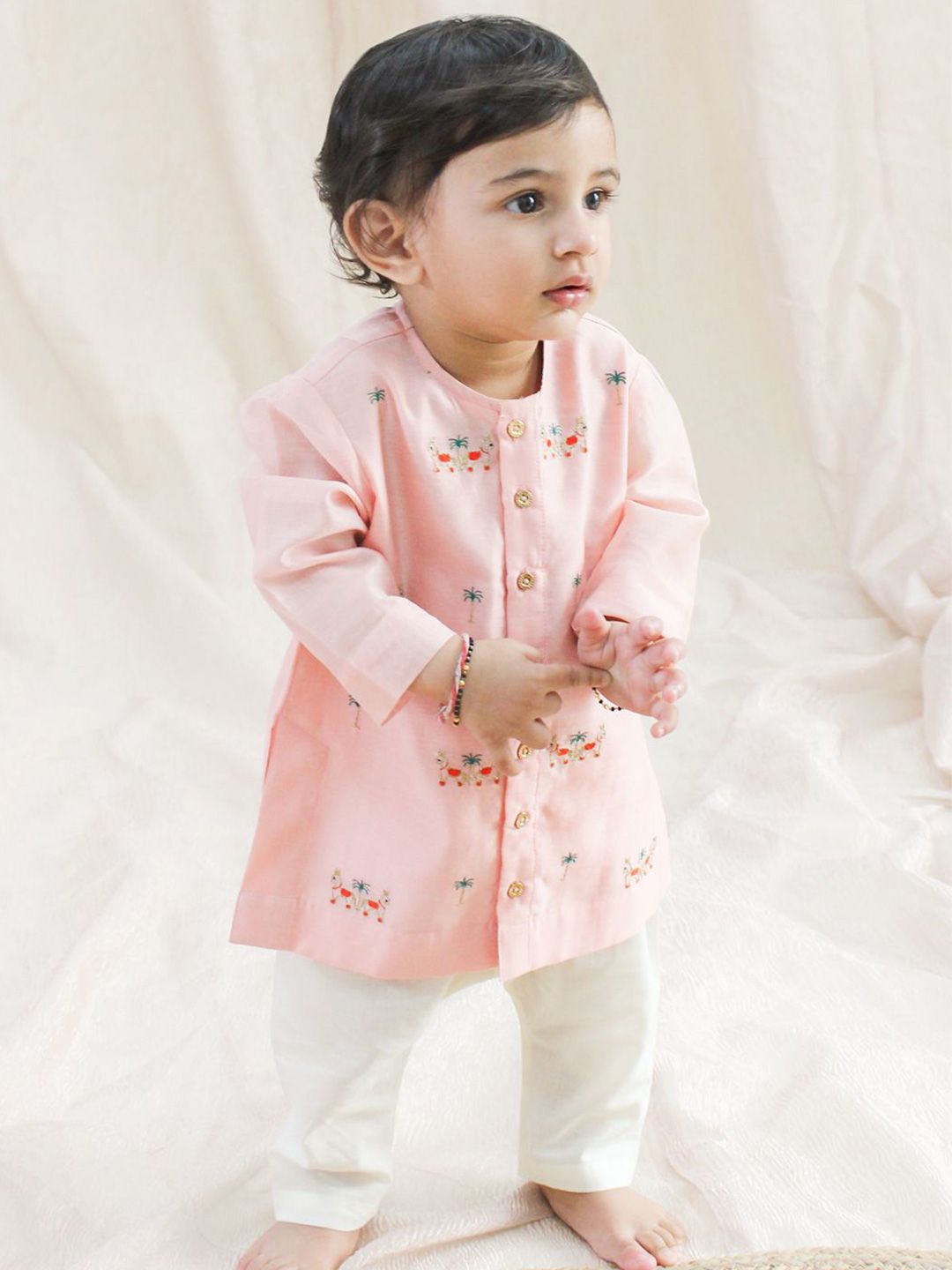 Tiber Taber Boys Ethnic Motifs Embroidered Chanderi Silk Kurta With Trousers-picture-30