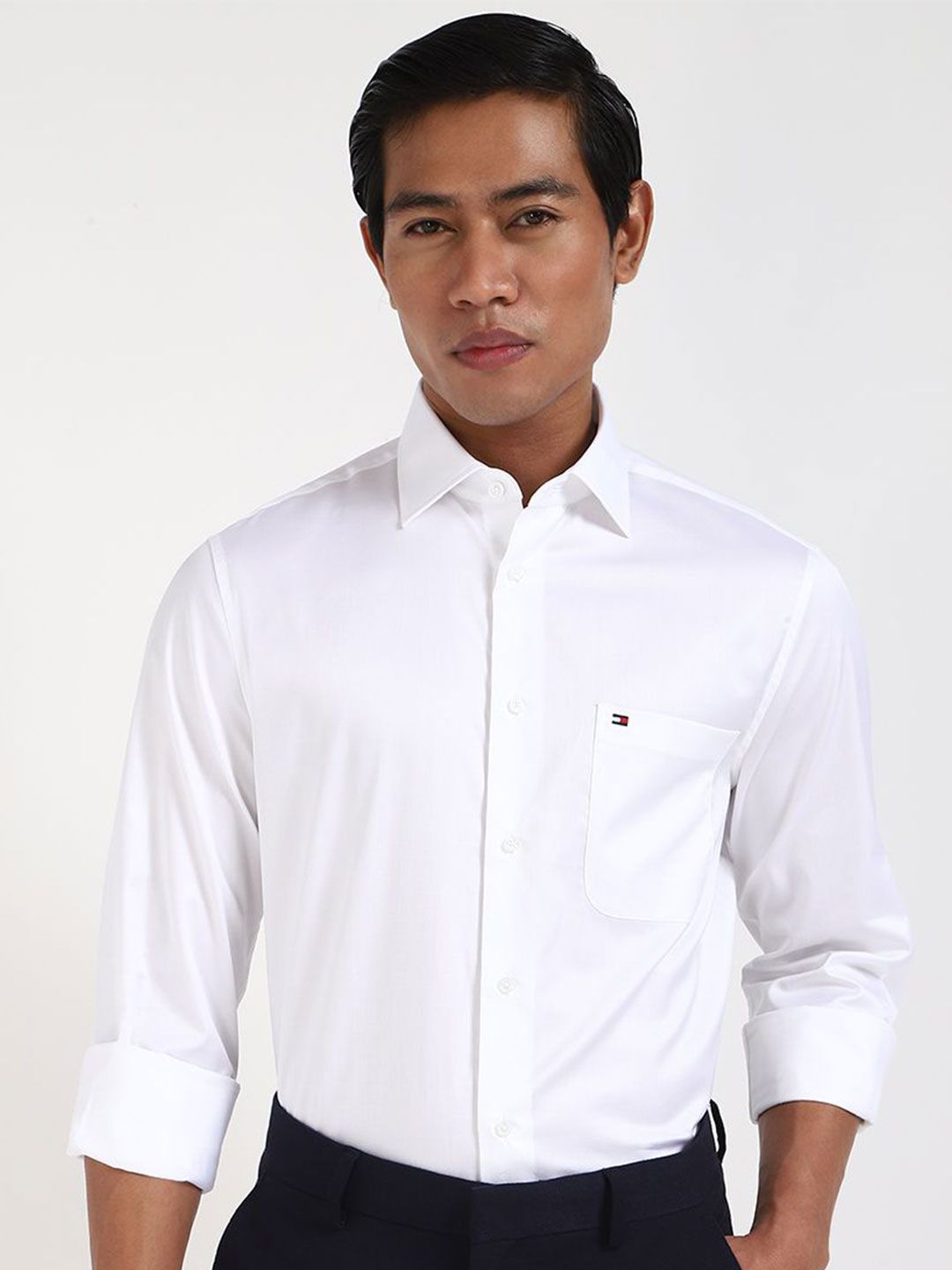 Tommy Hilfiger Men Spread Collar Solid Cotton Formal Shirt-picture-44