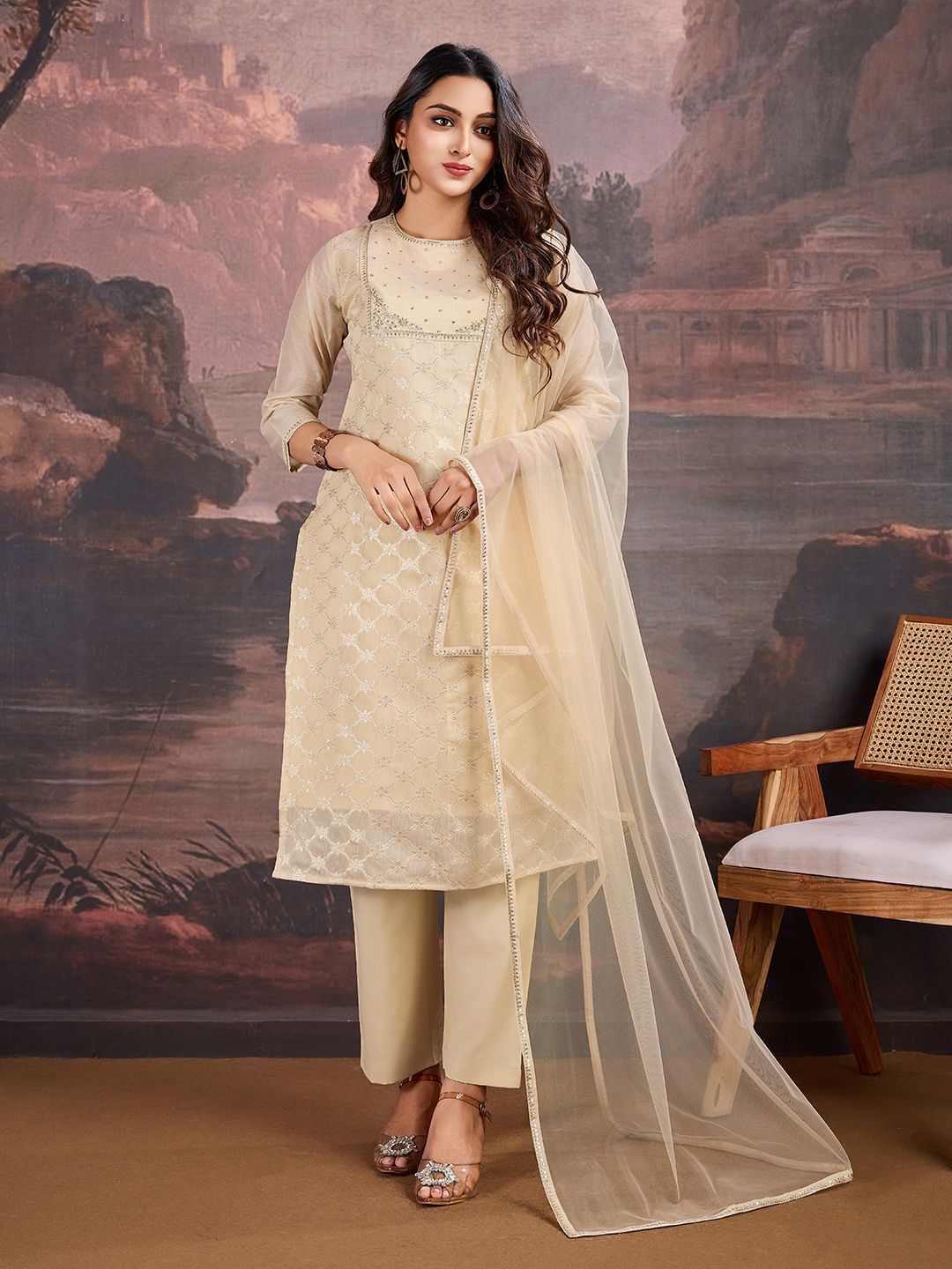 House of Pataudi Ethnic Motif Woven Design Sequinned Jacquard Kurta & Trouser With Dupatta
