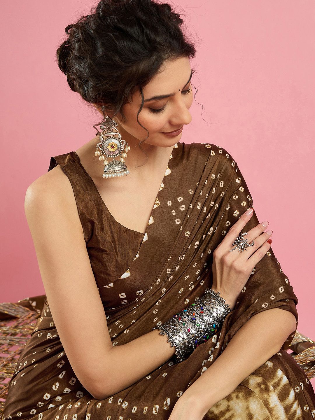Sangria Ethnic Printed Bandhani Saree With Blouse Piece-image-44