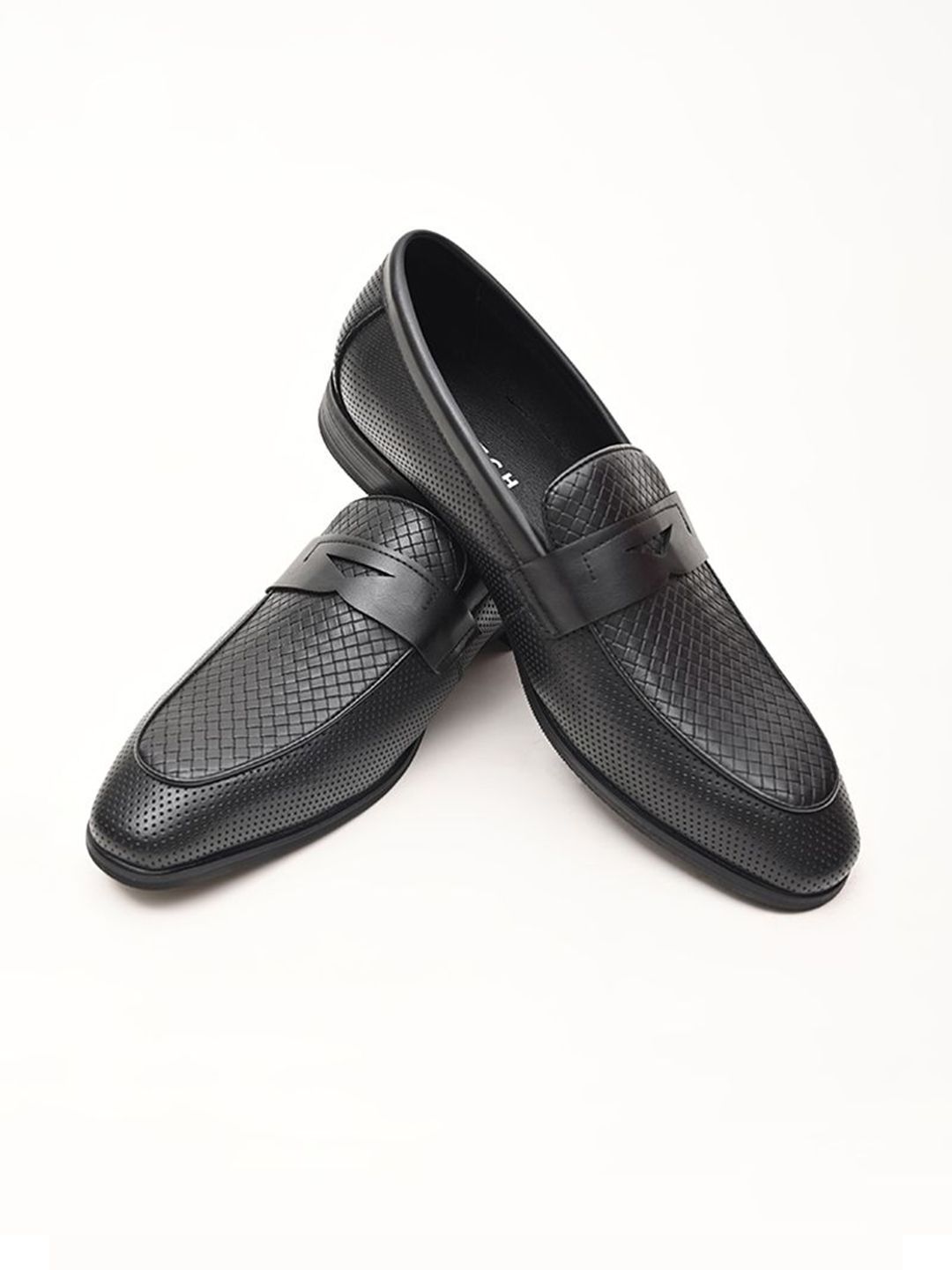 Snitch Men Textured Formal Loafers-image-43