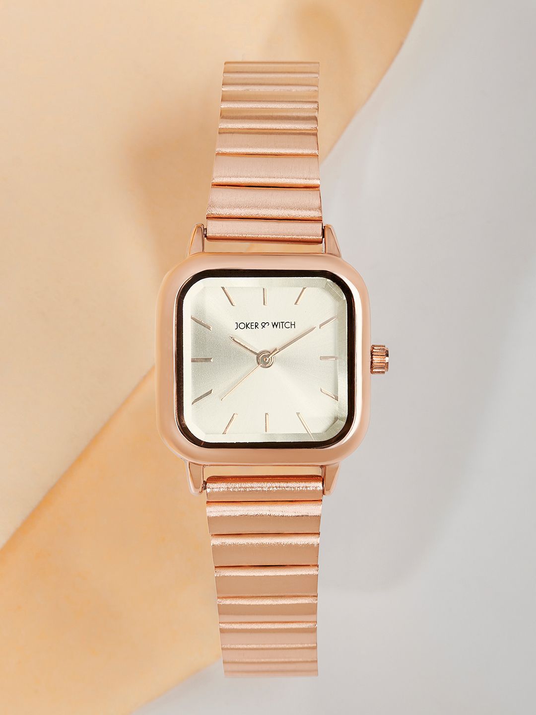 JOKER & WITCH Women Dial & Stainless Steel Straps Digital Watch AMWW973-picture-22