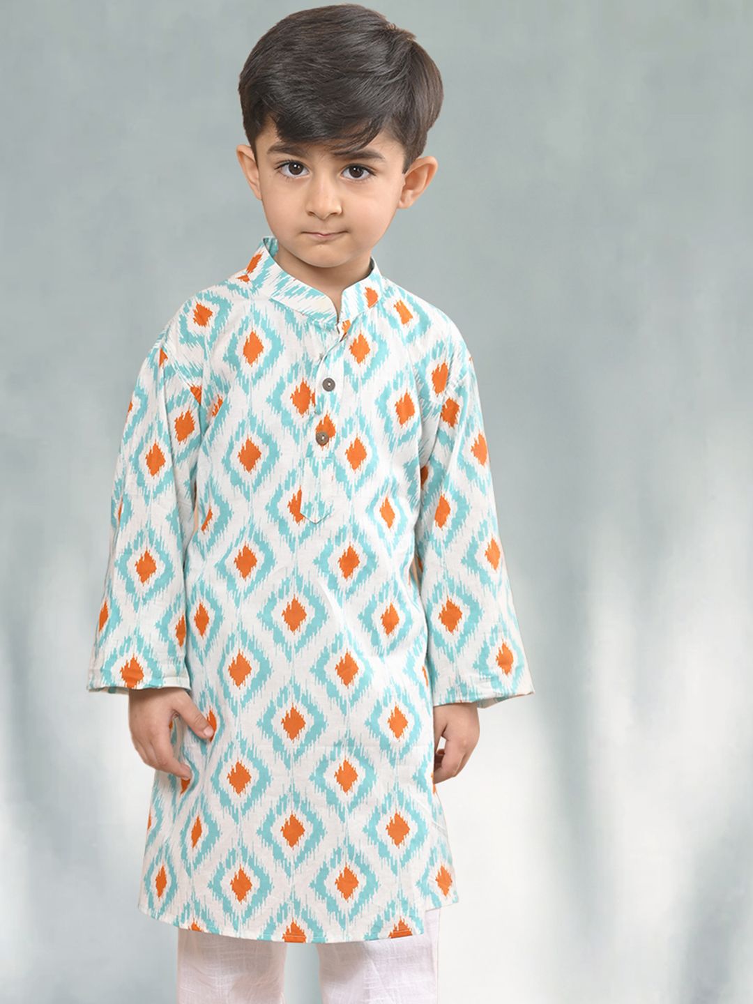 Sangria Boys Blue & White Geometric Printed Mandarin Collar Pure Cotton Straight Kurta