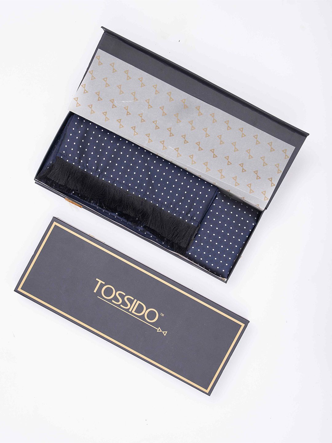 Tossido Men Reversible Stole & Pocket Square Set-image-3