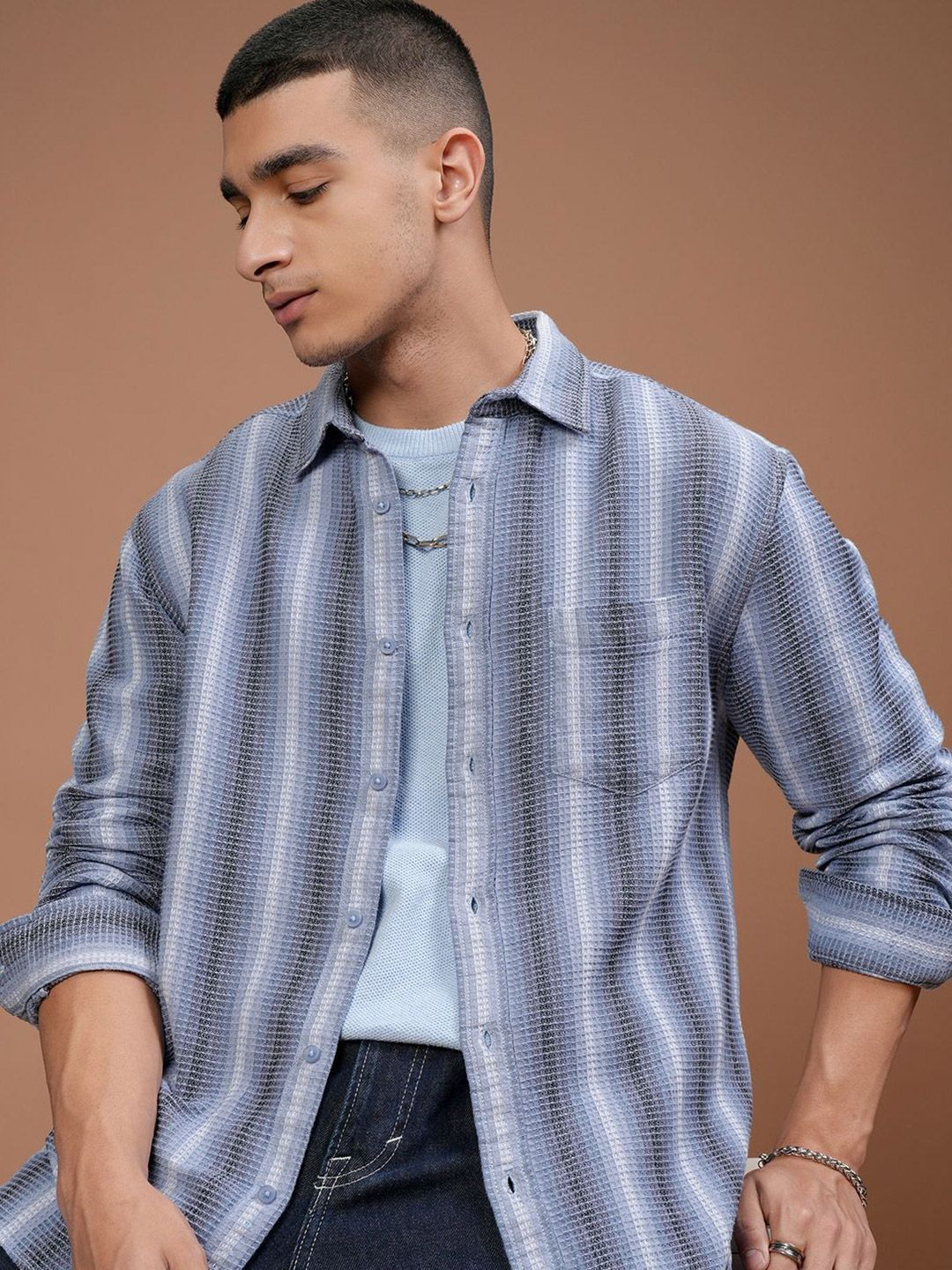 HIGHLANDER Men Relaxed Fit Spread Collar Vertical Striped Cotton Casual Shirt-picture-17