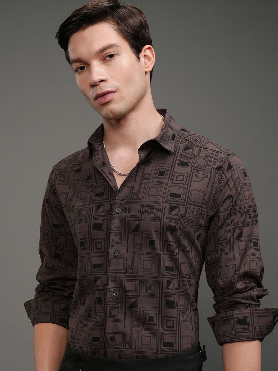HIGHLANDER Men Slim Fit Spread Collar Geometric Printed Cotton Formal Shirt-image-38