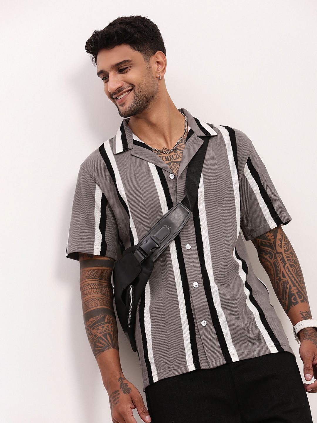 SHOWOFF Men Comfort Relaxed Fit Cuban Collar Vertical Striped Cotton Casual Shirt-picture-15