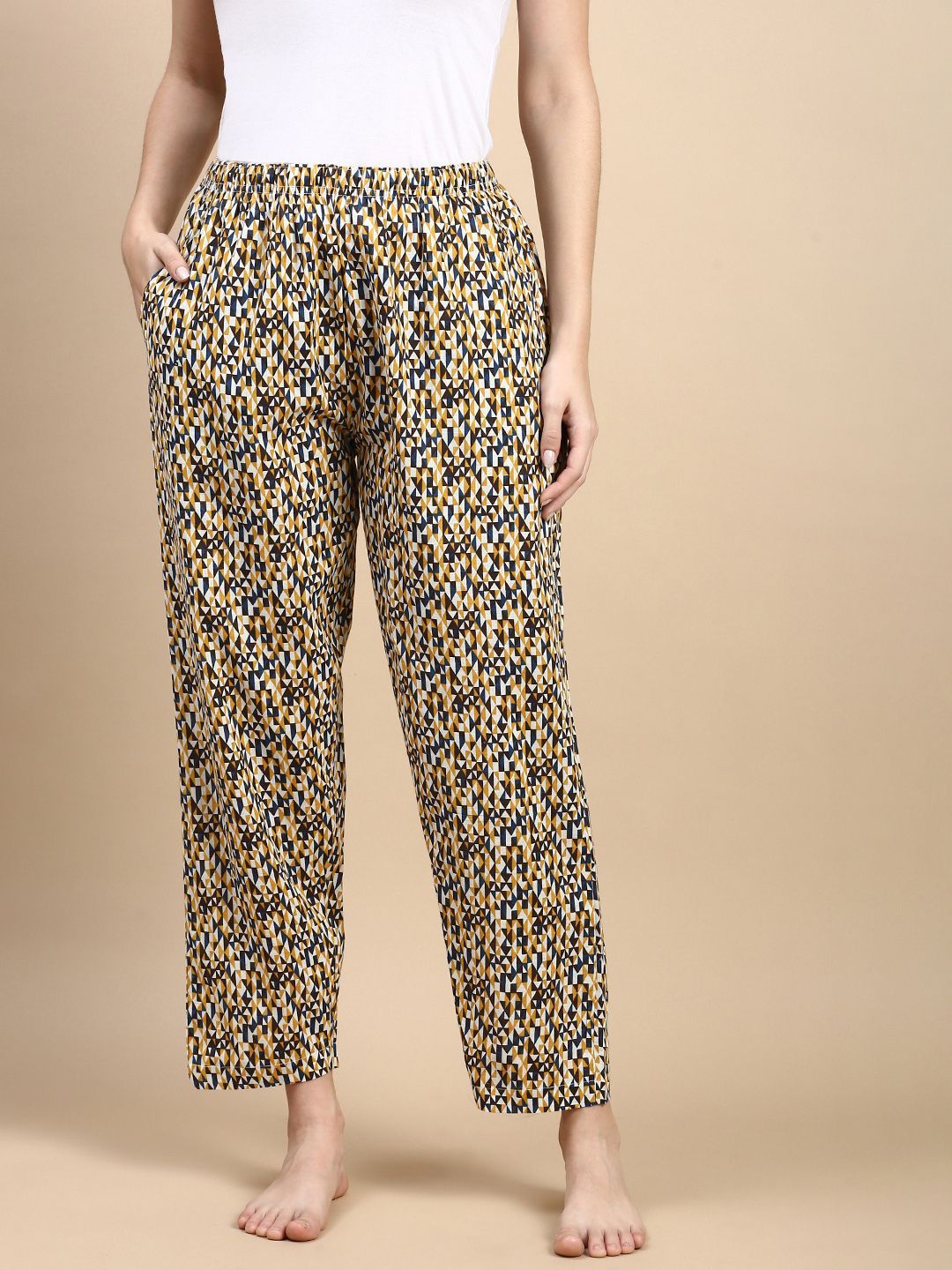 Kryptic Women Printed Mid Rise Lounge Pants-picture-35