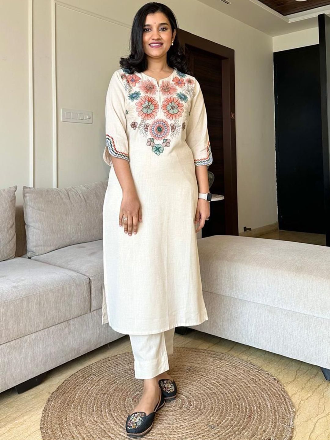 Aaysa Kurti Women Floral Embroidered Regular Thread Work Pure Cotton Kurta Set