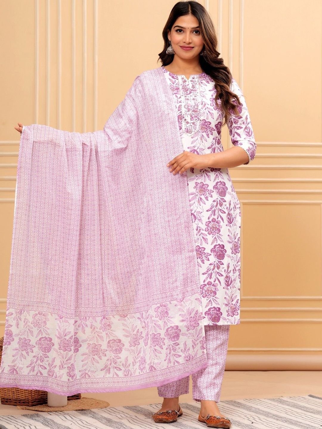 SHALIG Women Floral Printed Kurta with Trousers & Dupatta