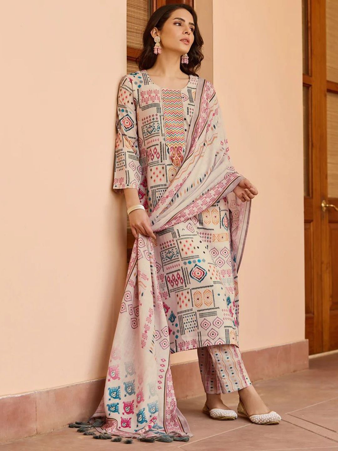 Ethnik Ease Ethnic Motifs Printed Regular Pure Cotton Kurta With Trousers And Dupatta