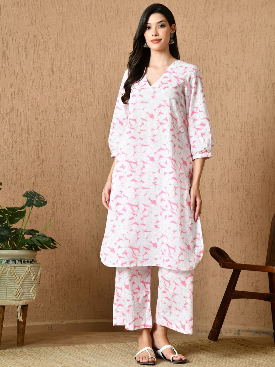 KELIN Floral Printed V-Neck Pure Cotton Puff Sleeve Straight Kurta With  Palazzos
