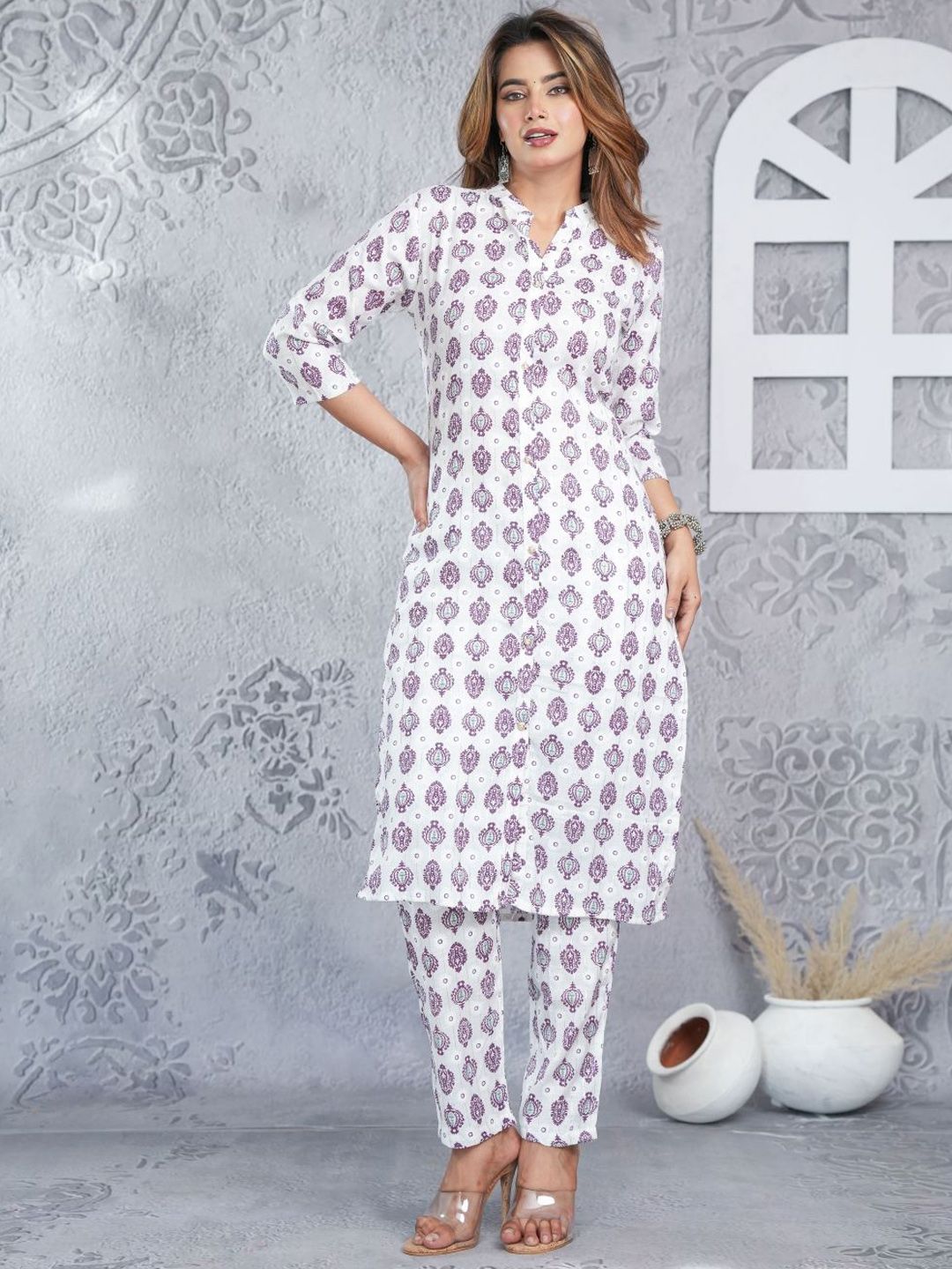 Mehsoos Women Ethnic Motifs Printed Cotton Kurta with Trousers