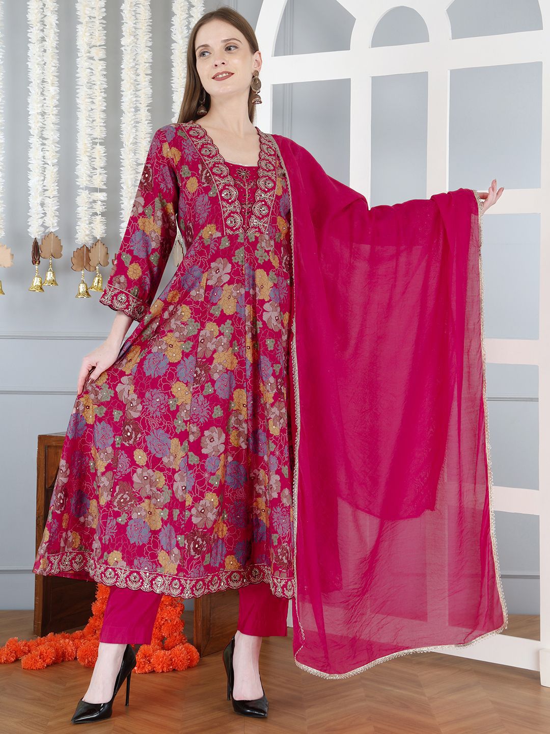 Anouk Women Floral Printed Anarkali Kurta with Trousers & Dupatta-picture-38