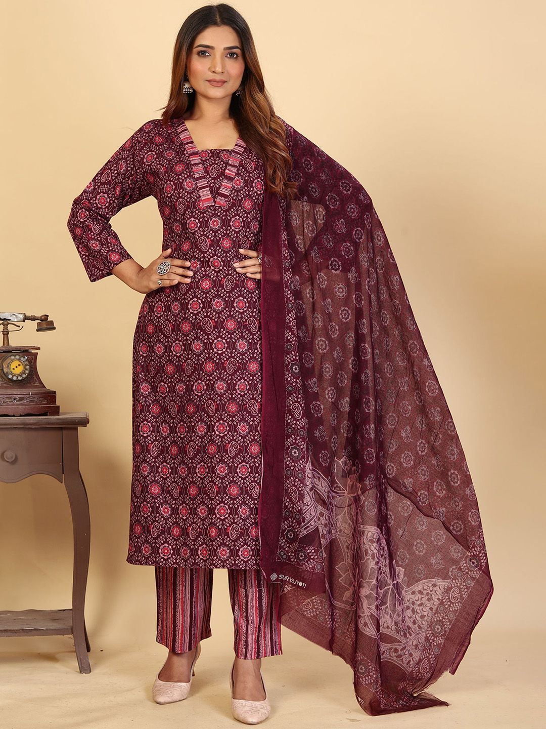 Larqi Women Ethnic Motifs Printed Pure Cotton Kurta with Trousers & Dupatta