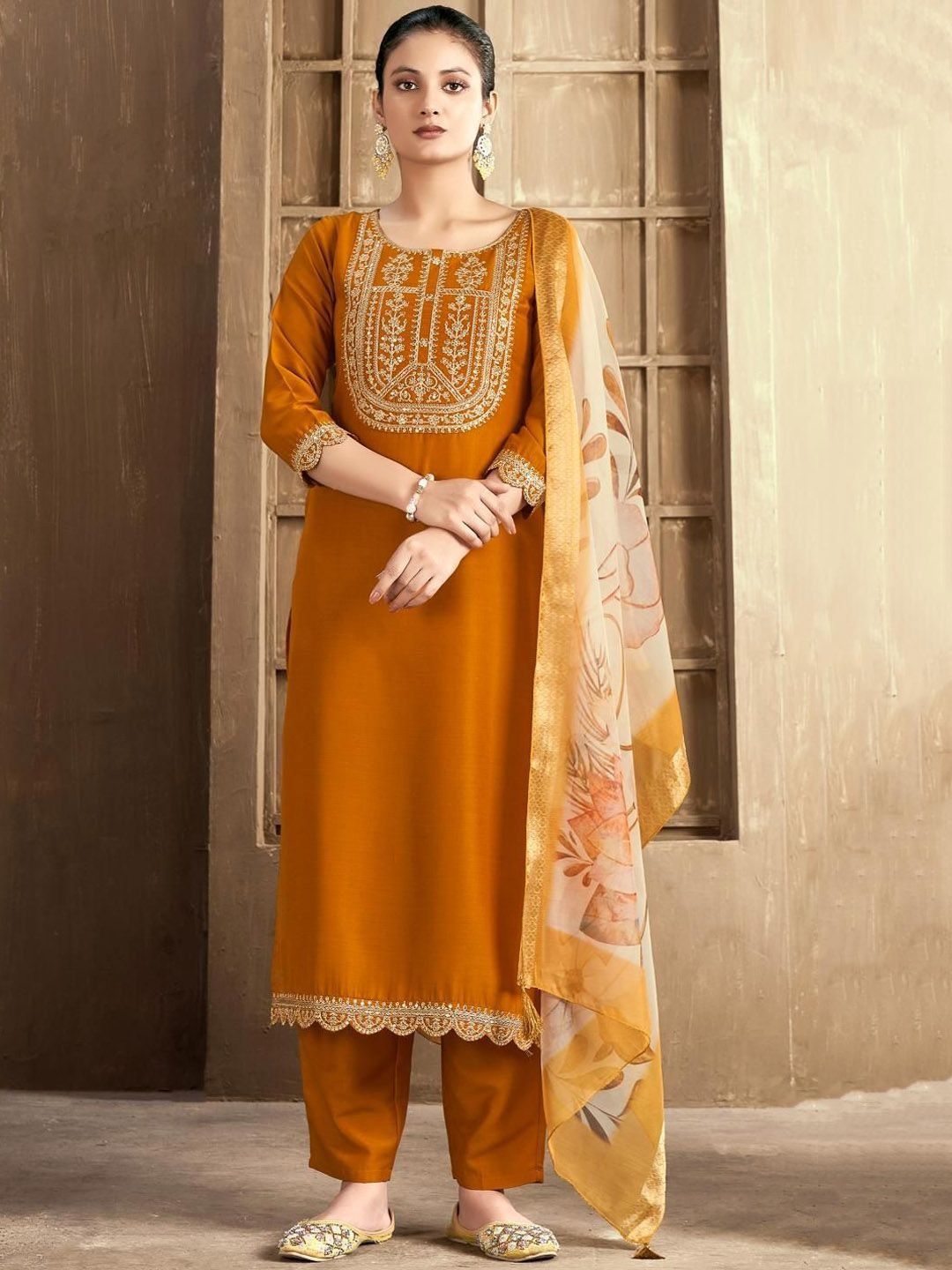 JAINICA Ethnic Motifs Embroidered Zari Kurta With Trousers & Dupatta