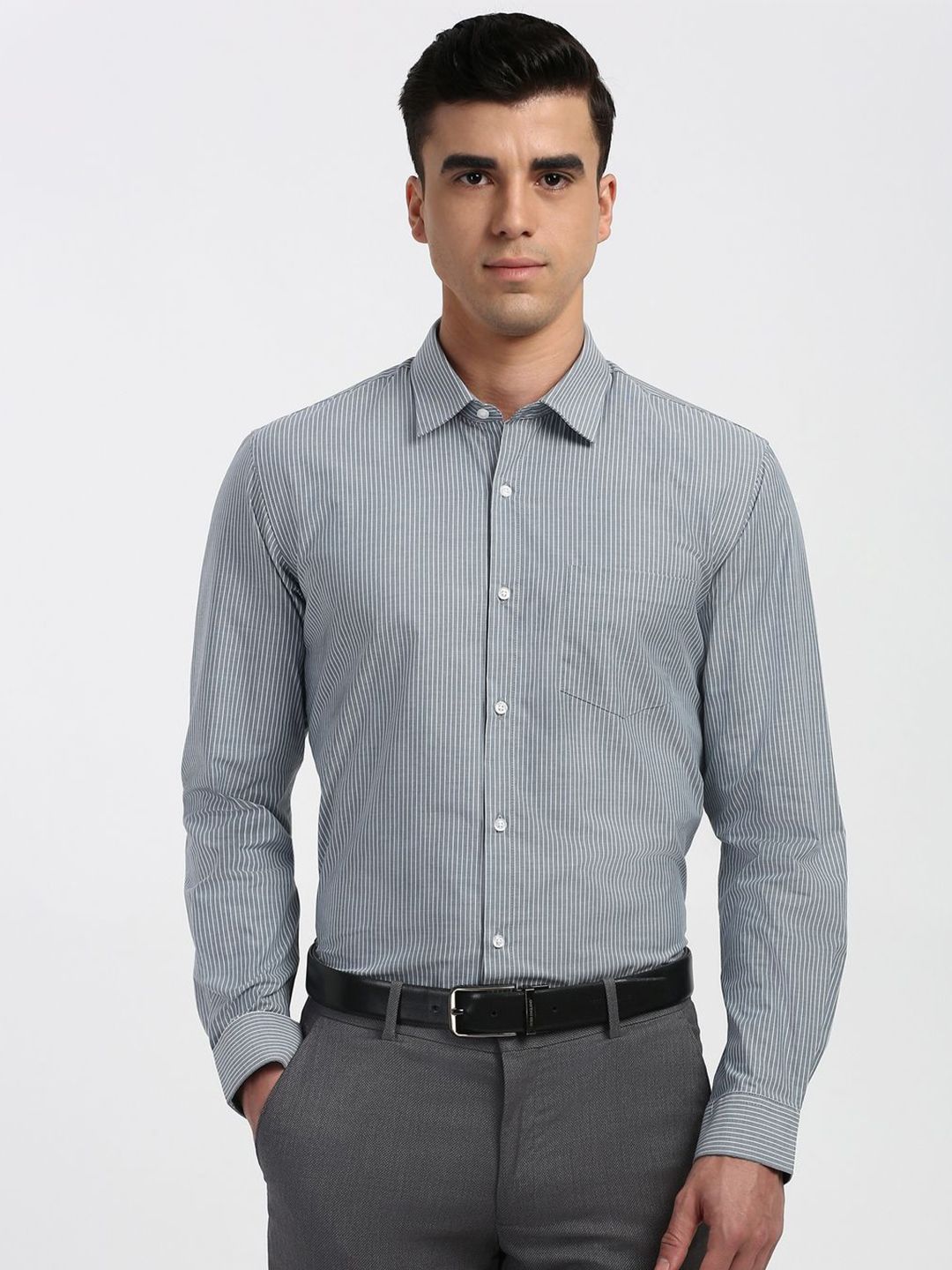 Peter England Men Vertical Striped Spread Collar Formal Shirt-picture-37