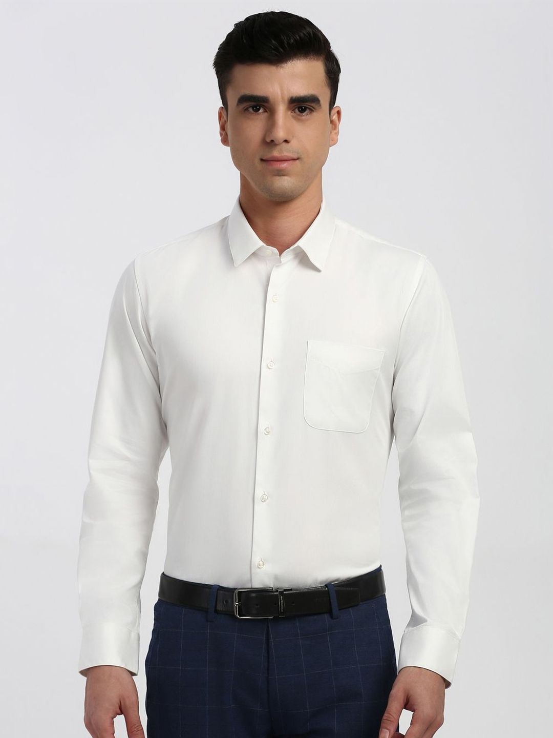 Peter England Spread Collar Pocket Pure Cotton Slim Fit Shirt-picture-10