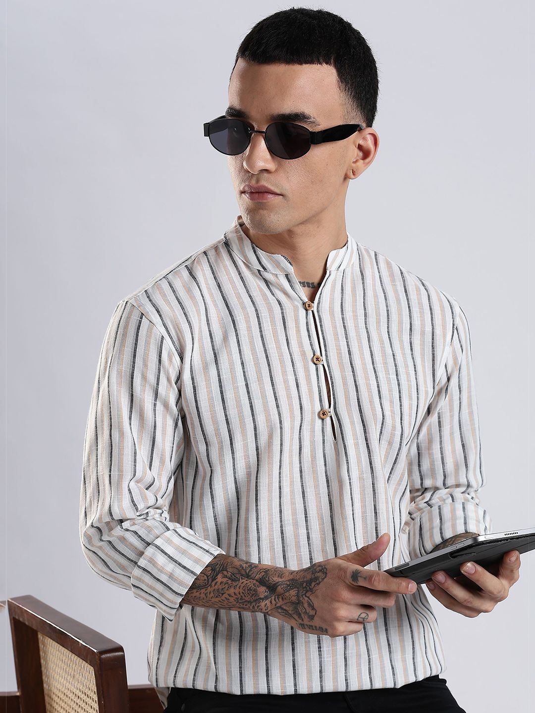 HERE&NOW Men Striped Mandarin Collar A-Line Kurta-picture-13