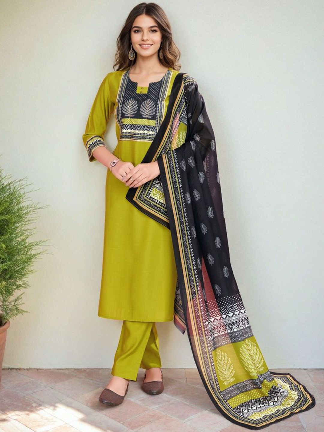 SZN Women Ethnic Motifs Printed Kurta with Trouser & Dupatta