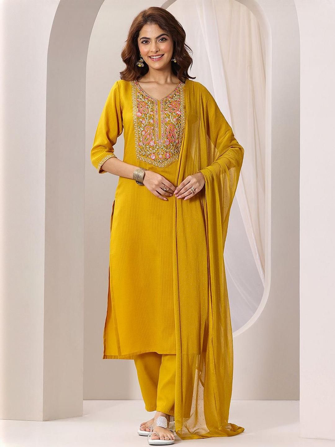CaniBani Women Ethnic Motifs Embroidered Kurta with Trousers & With Dupatta