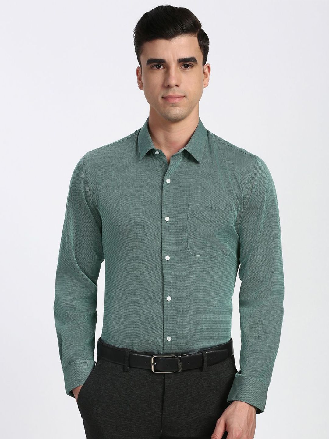 Peter England Men Slim Fit Solid Spread Collar Formal Shirt-picture-32
