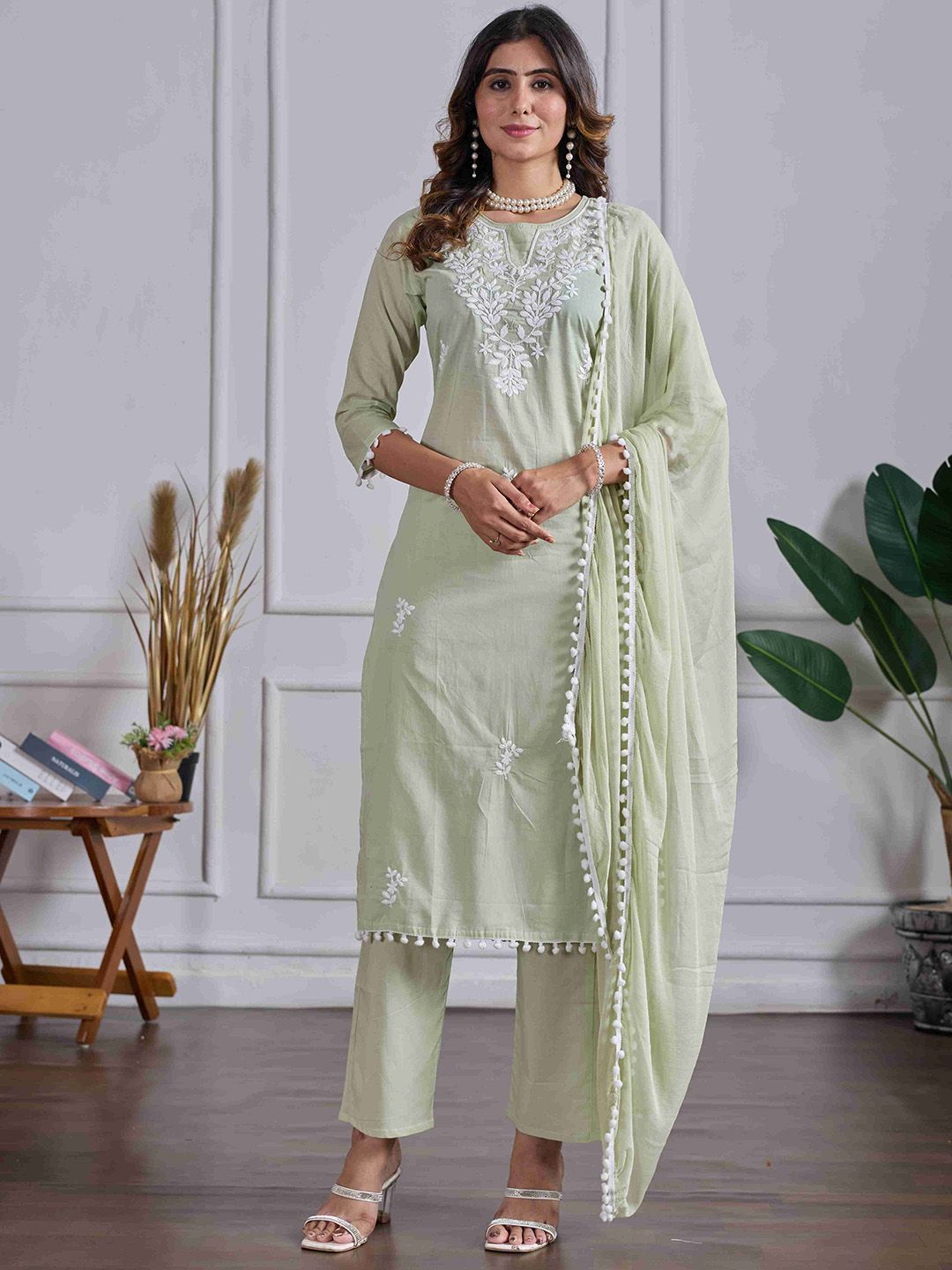 DRUPH & CO Paisley Embroidered Chikankari Pure Cotton Kurta With Trousers & Dupatta